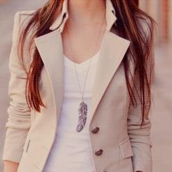 Hi I am a teenager, I love life ... I love all my friends ... I'm not an excellent follow-up to  the movies, but I love it . I love song and feel it