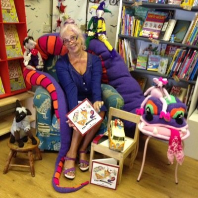 Mother, Artist, writer knitter
Facebook/page/the Pinkmouse gang