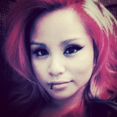 grethel caitlyn cook // 26 // married // vocalist //licensed cosmetologist // makeup fx artist // photographer // paul mitchell honors graduate