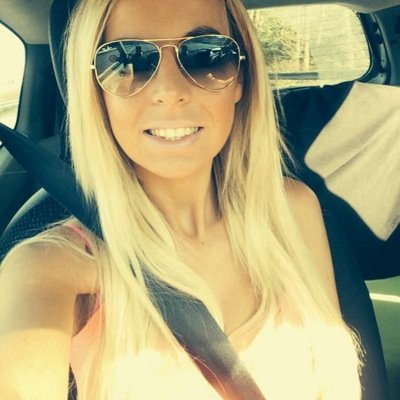 objectif : se faire follow par @hillarychtis