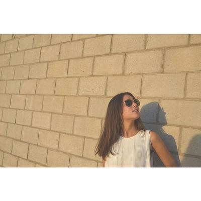 Aprende de lo bueno y de lo malo.                                            Instagram: mariaferlo15