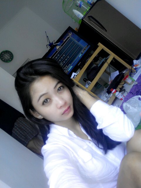 AllenaYuliana's profile picture. 