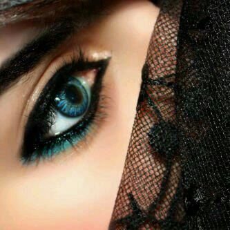 ربي خلق فيني عزة نفس ما تنعاب محدن على كيفه يمشيني  *المزيونه*  PIN: 514E438A