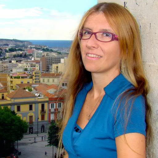 Author of sci-fi & thriller novels, creator of @AnnaPerssonDR & @DetEricShaw, freelance translator @AnakinaWeb 🇮🇹 #Sardegna #Marte ❤🎾 EN: https://t.co/oWK3jgSmir