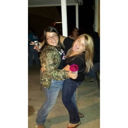 meche_sarah's profile picture. 