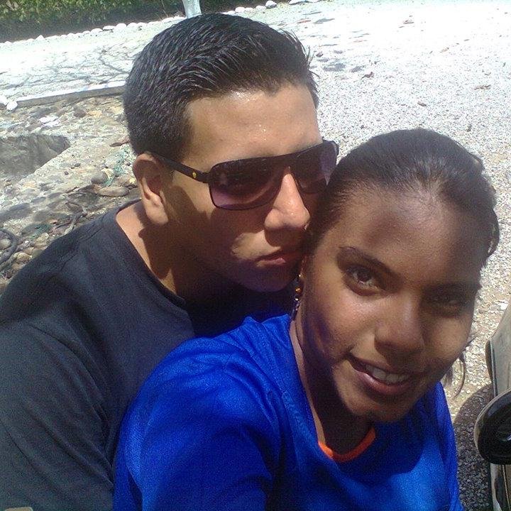 SUPER AMIGUERA MUY SOCIABLE MUYY EXTROVERTIDA y CASADA