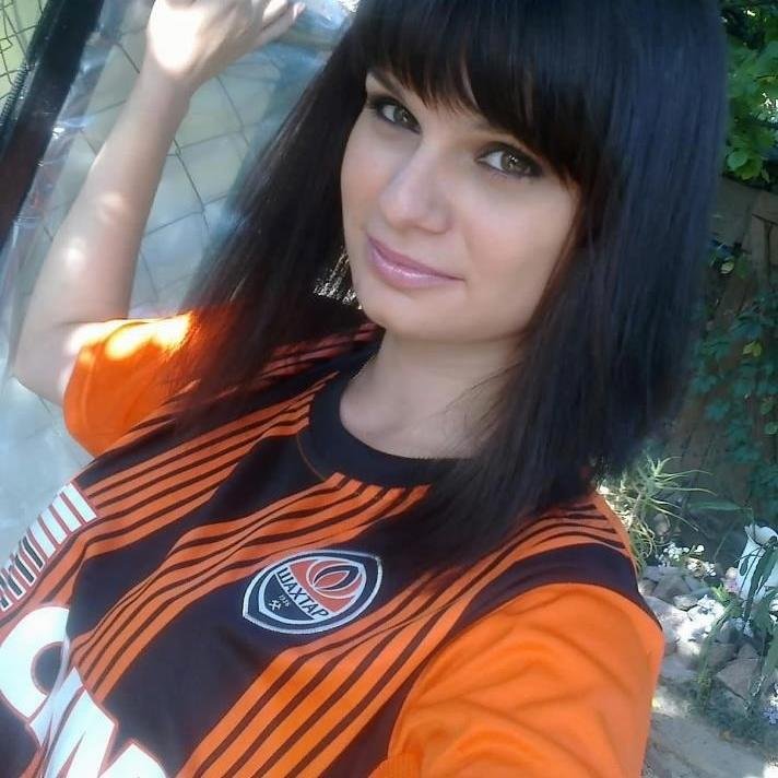 ich bin single und noch auf der suche! meldet euch doch mal auf http://t.co/Wre52dLmol  und schreibt mir! :) mein nick ist dort Aschenputtel1