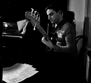 lbassignani's profile picture. Composer and bass player based in London