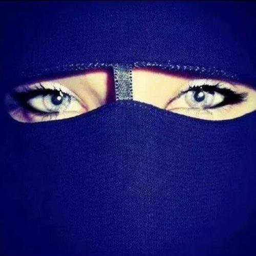 JBlerina's profile picture. C'est un Putois qui dit à un autre Putois : Tu Pue Toi !