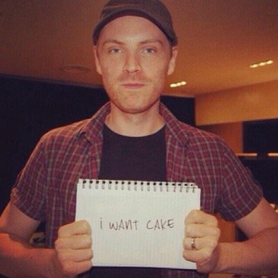 Posting the funniest Coldplay pictures and gifs ever just to make you laugh] my regular account is @274Freeman]
