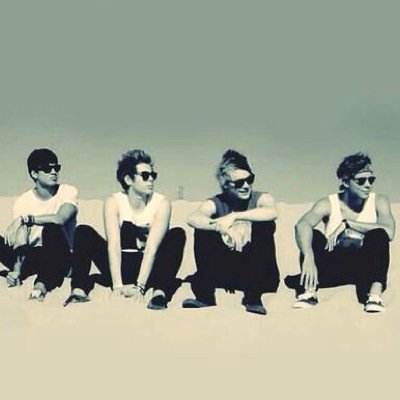 Luke, Michael, Calum, Ashton.. siete la cosa più bella che ho in tutta questa merda. Vi amo.
