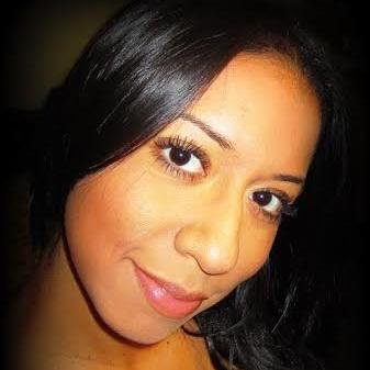 Technology lover. Solutions Consultant  @LexisNexis. Former Attorney. Diversity Advocate. Amante de los idiomas, las culturas, y viajar por el mundo.