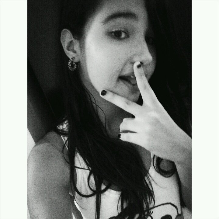 “São poucas, mas ainda existem pessoas que valem a pena.”  — Supernatural    Sou Fã de Slipknot e Sempre Sérei entaum Fique Xiu Ae Que er Melhor (;