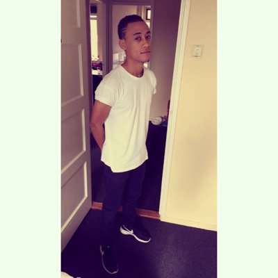 Mr_Trevz's profile picture. Mention for Follow back!! =) #PropperGang #TeamVirgo #CrazyMothaFckaah Curaçao