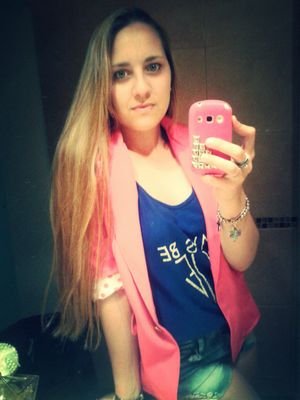 Transformaremos mundos, inventaremos mares que cruzar, si nos perdemos nada pasara, ahora lo entiendo amar es liberar.