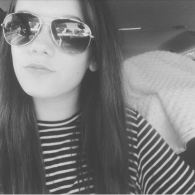 um.. well my name is madisyn and i really like pizza and have an obsession with netflix◡̈