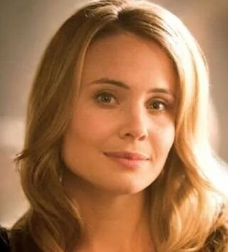 Bartender and psychology student. Go by Cami. Initially moved to New Orleans to find the truth about my brother, Sean O'Connell's death. Found so much more.