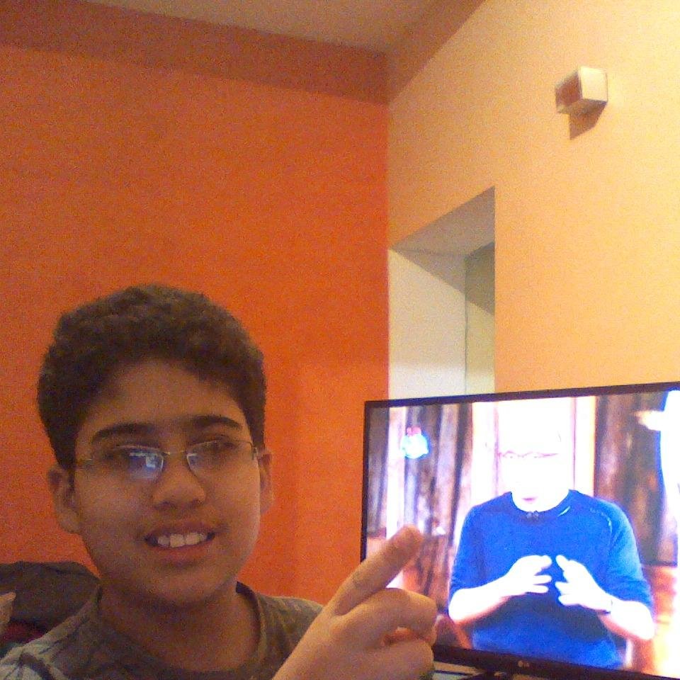 ola prazer sou pedro tenho 9 anos 
gosto de minecraft,rock,não gosto de funk,gosto de gameplays,the walking dead 
meu skype:pedrobarsan