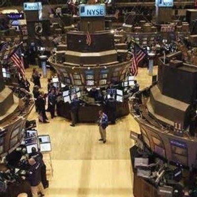 Mostly financial futures, stock index ETF's and SPY options. Algorithmic Models and Modified Harmonics.