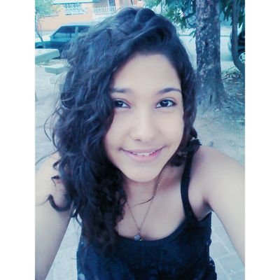 A gata arrisca e dopra , Linda louca e mimada .. (8'