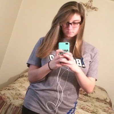 Hello I'm Paulina I'm 19 I'm in my second year of college I'm majoring in Early childhood I'm taken by the best boyfriend Aaron Robert since 10-19-2014