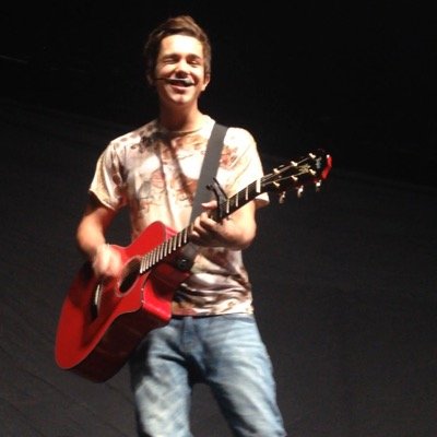 Julia4UGirl's profile picture. 