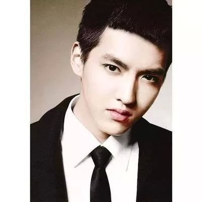 #ไม่ได้หล่อได้รวยแต่รักเธอด้วยใจจริง#ไม่หยิ่งไม่ถือตัวใครล่อไปไหนไปหมด#คุยด้วยแล้วจะติดใจแล้วคุณจะหลงไหลผู้ชายคนนี้จนหัวปักหัวปัมเลยทีเดียว.รักนะ.