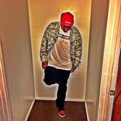 Follow Me Not Them Other Tweets ! My IG Is Mrkingquis3 Follow Up