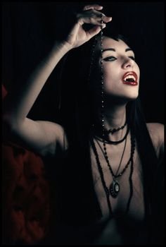 I am the first born child of Dracula,the vampire king,who he casted to the side.My father shall know my wrath.|D&L|#Marvel#SHIELD#Dracula#XOver((21+))