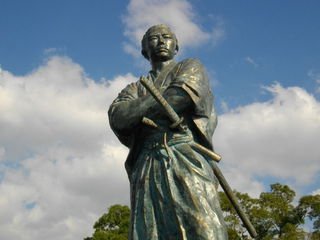 静岡県東部在住、阪神タイガースとお酒とラーメンをこよなく愛しています。