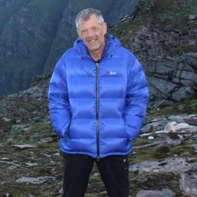 Stevemowen's profile picture. Birds ( especially Glos ), Running and Mountains. Love being outdoors. Retired Physics teacher still curious about the world.