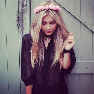 stupeedteens's profile picture. 