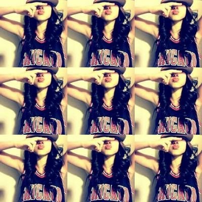 ttyl17xox's profile picture. SnapChat : ttyl-lya                                     Instagram : Princess_Sav17                                     Vine : Princess_Sav