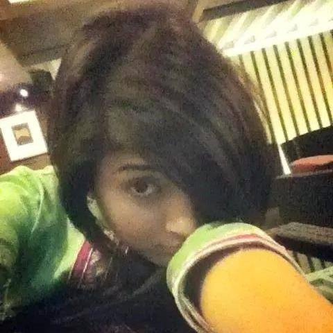 Zainab51004443's profile picture. | sidhi saadhi |mast mahol | no chikk chikk | tusi lang jao,sadi khyr | Kisi k hath na ai ge ye larki ^_^ | #Karachi