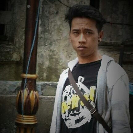 Saprol_53's profile picture. semakin penasaran