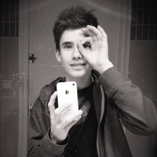 https://t.co/RnWU7dDYS0 follower le :)
