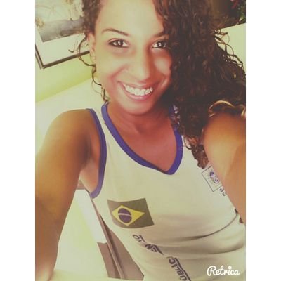 Eu só quero paz, um amor e uns amigos leais.