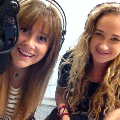 Chart music wednesday mornings from 10am- 12pm, with @hannahmead_ @ileanamalacrino on @scratchradio!
