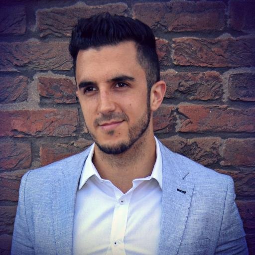 Lead #Web Designer for #DigitalMarketing agency @AbsoluteDMedia. Loves #HTML #CSS and #JavaScript