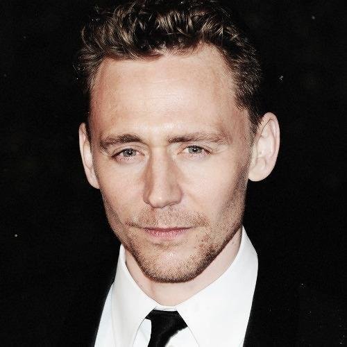 cuddlehiddles's profile picture. @twhiddlestons