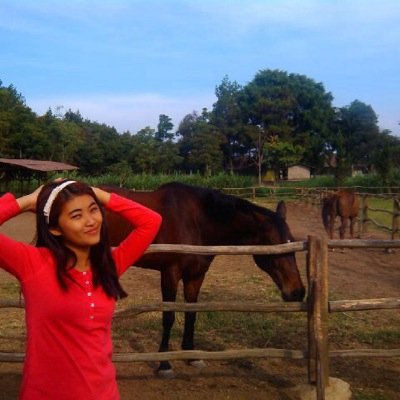 Indah dunia ku karna mamah