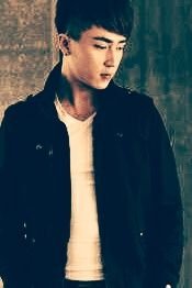 lizhongwang's profile picture. 北方军工学院电气自动化专业，电气工程师，十年服役期间，飞行苏27三百多小时，IGBT开发从业者，每天枯燥无味的工作，只能在人间正义中寻找温情慰藉自己，人间正道是沧桑。