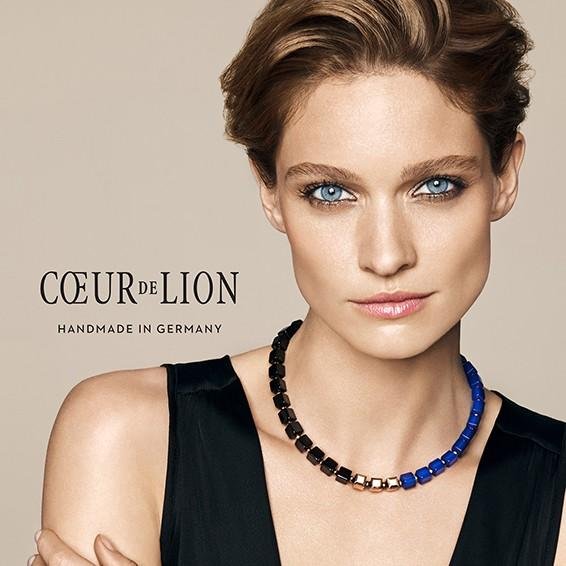 Nikaia has been a distributor in the USA of hand crafted European lines of high end designer jewelry (bridge jewelry) since 1997.
