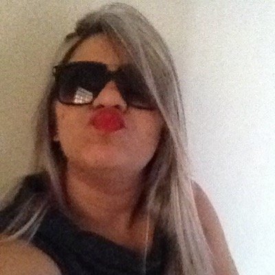 Sou como vidro se jogar quebra, se pisar corta ✌️