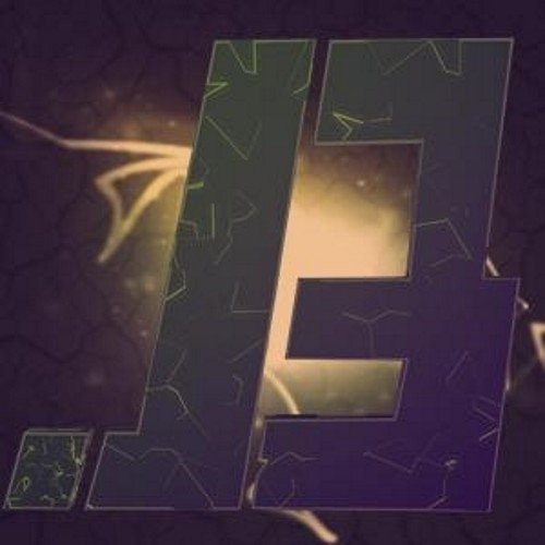 Jeune Youtubeur 13 ans|Mes jeux préférer : DBZ•Pokémon•GTA•Call of •Assassin's creed•Minecraft et bien plus :) Chaine is OF :(