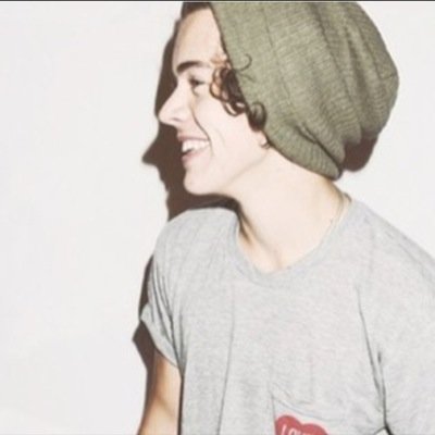 hi, this is a free follow from @wreckittzayn, follow her instead of this acc.. she follows back :-)