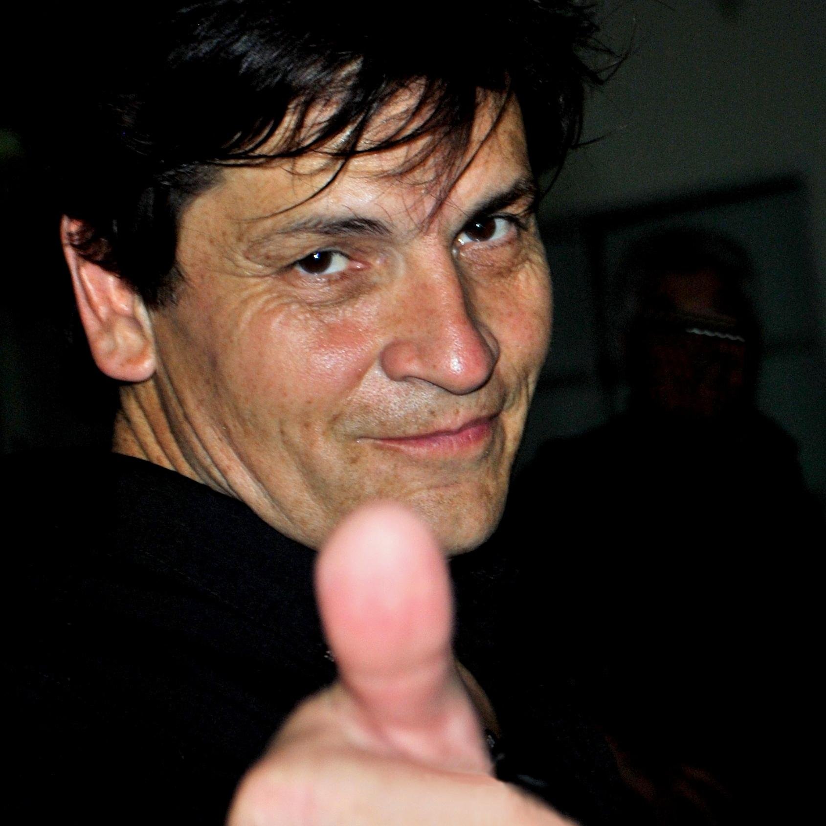 Diseñador de marroquineria, Profesor Superior de Tango , y creador deTango para todos los pibes y Fundador de la Academia Tango del Angel, Fotografo, videografo
