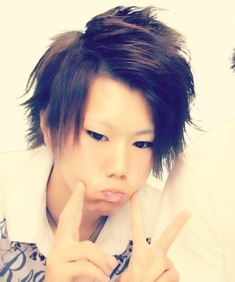 髪セットなどしてます! 少しでも興味があればフォローお願いします! CASもやってますので見てくれると嬉しいです