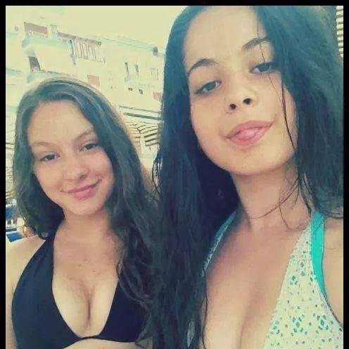 anisaengjulli's profile picture. 