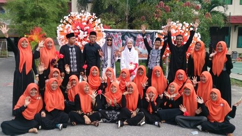 [Supreme Association of Prodigial Acknowledged Genius that Outshine Science 3-- Sabaleh Ipa Tigo] 
Diasuh oleh Bunda Liza Maryeni
6 boys 23 girls
